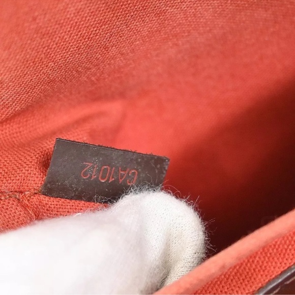 LOUIS VUITTON DAMIER RIVERA MM - Picture 8 of 10